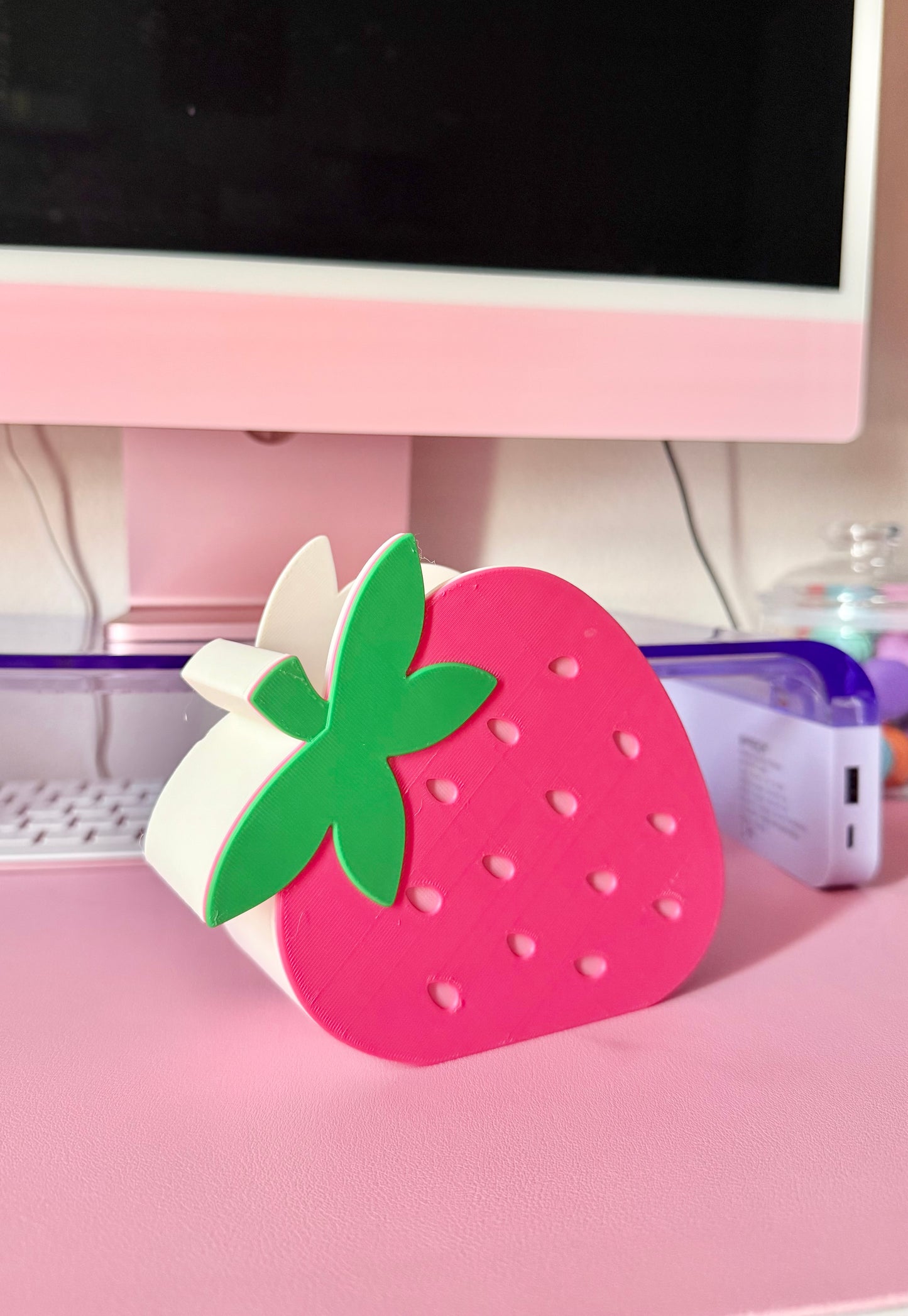 Strawberry Pen/ makeup bush holder