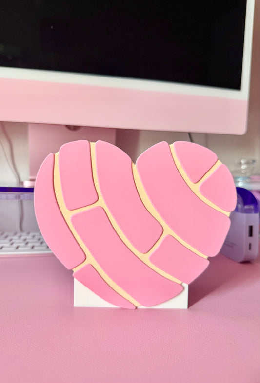 Concha heart Pen/ makeup bush holder
