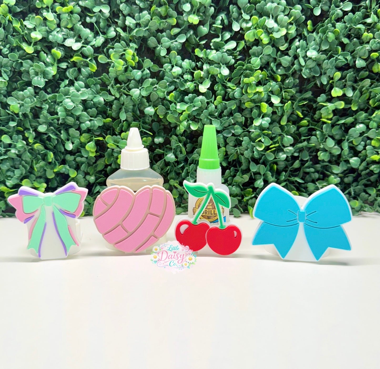 Interchangeable Gorilla Glue Holders